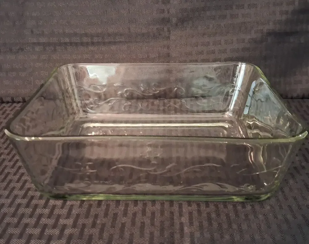 Princess House Fantasia Seal-tight 11 Cup 2.75 qt Storage Container No Lid